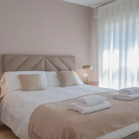 Apartment Av Costa One