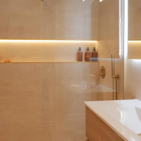 Apartment Av Costa One